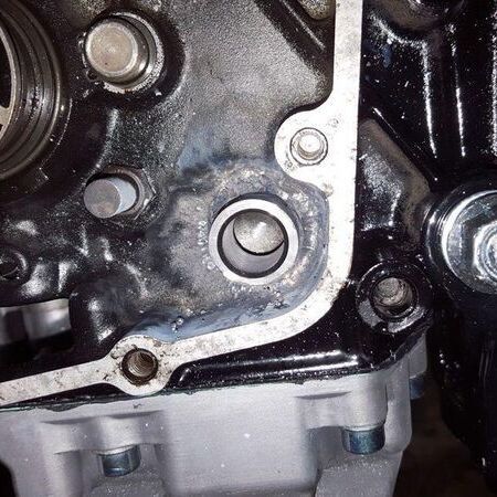 Reparatur an Kawasaki Motor